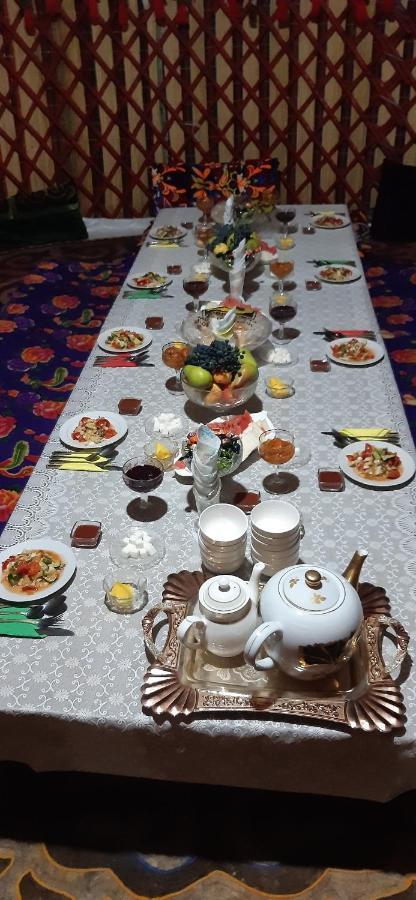 Guesthouse Kishimzhan Talas Buitenkant foto
