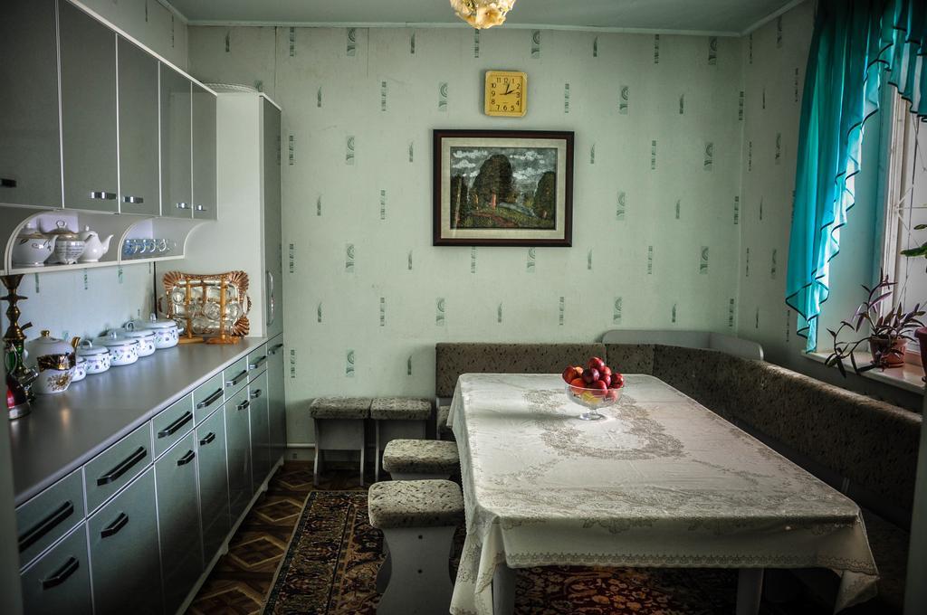 Guesthouse Kishimzhan Talas Buitenkant foto